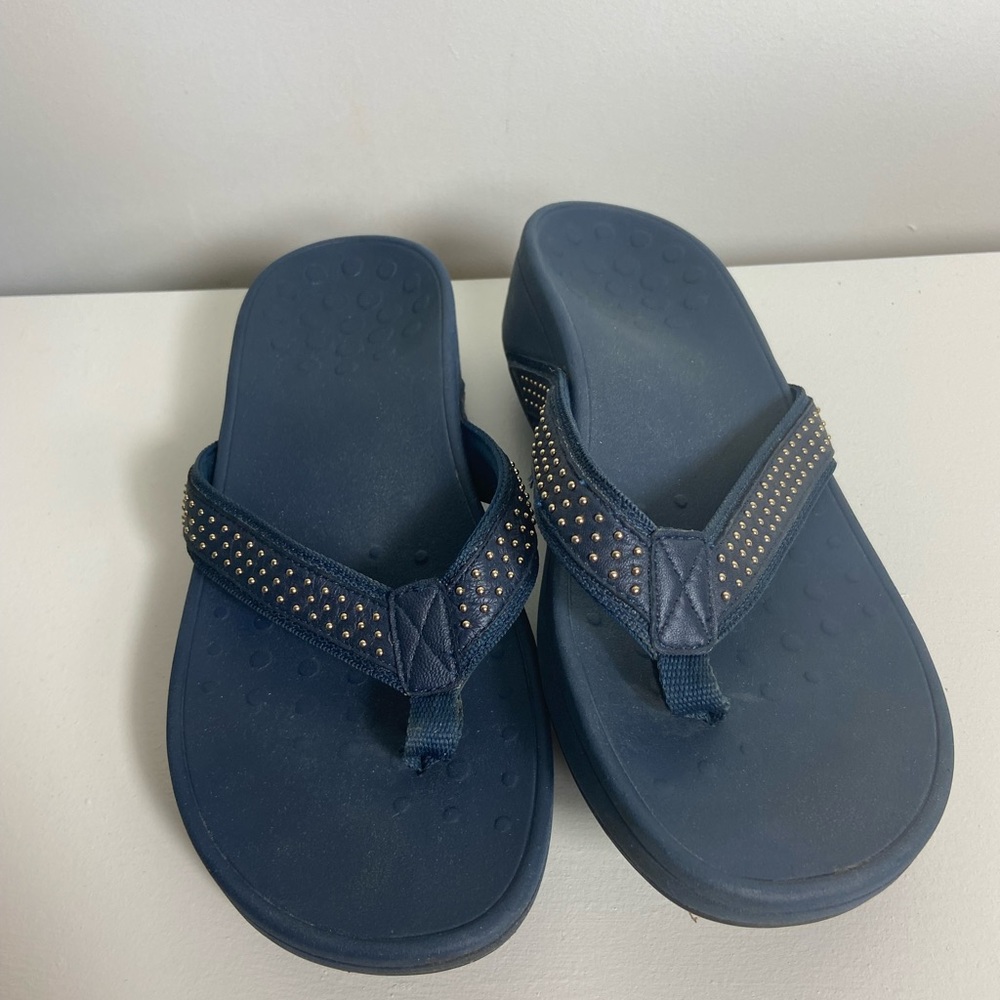 Vionic Women Blue Rhinestone Flip Flops Sandals